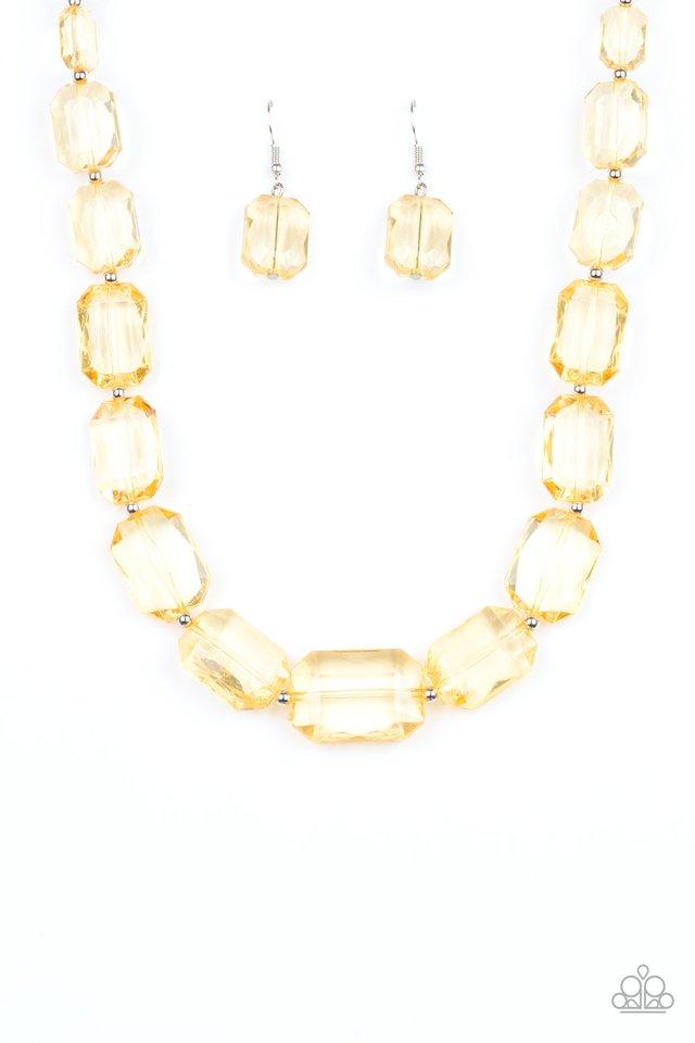 Collar Paparazzi ~ ICE Versa - Amarillo