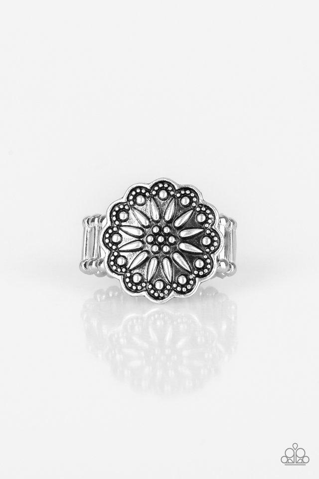 Anillo Paparazzi ~ Girasol del desierto - Plata