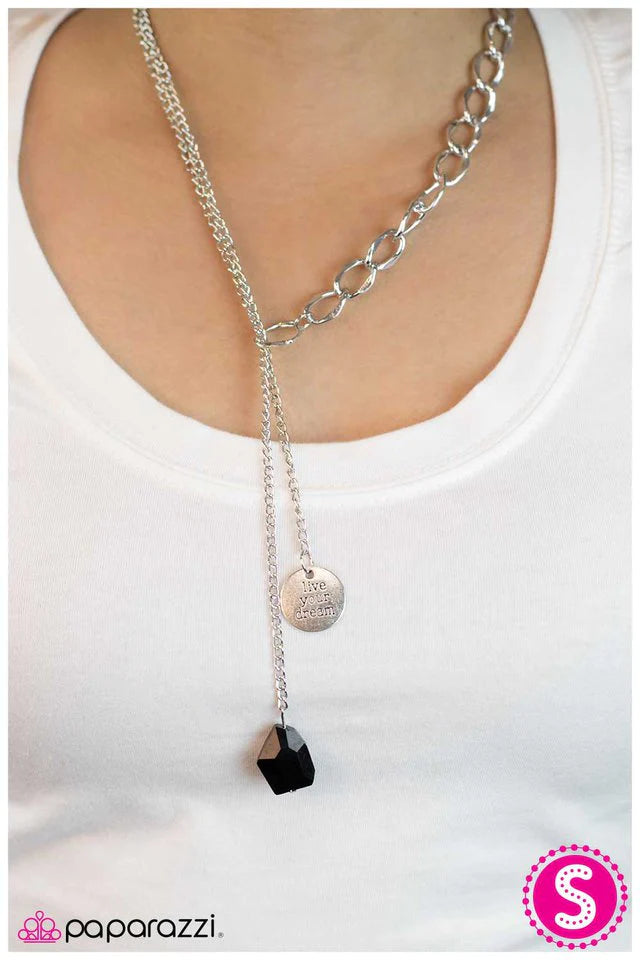 Collar Paparazzi ~ Viviendo el sueño - Negro