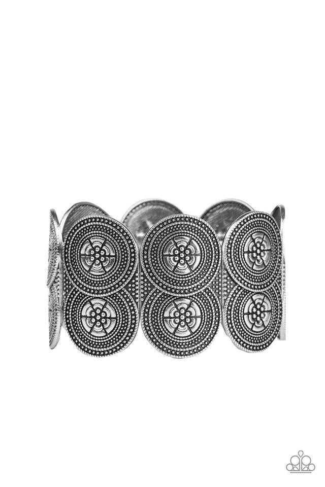 Pulsera Paparazzi ~ Flores coquetas - Plata