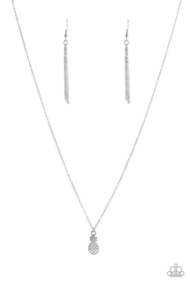 Collar Paparazzi ~ UNA PIÑA al día - Plata