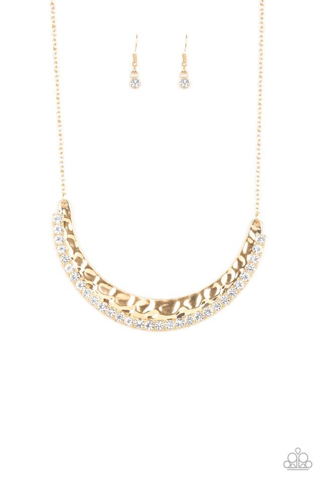 Collar Paparazzi ~ Impresionante - Oro