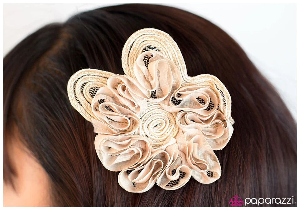 Paparazzi Hair Accessories ~ Laying Low - Brown