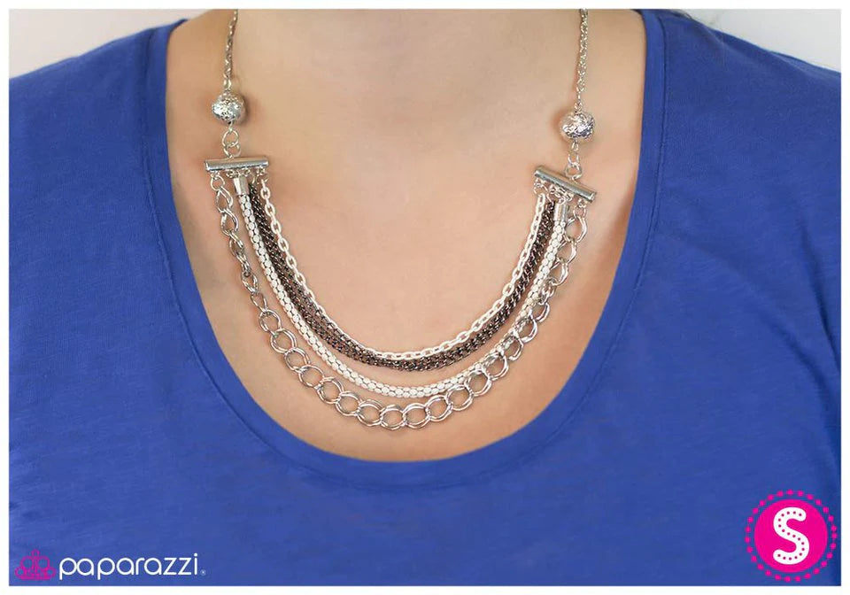 Paparazzi Necklace ~ Bar None - White
