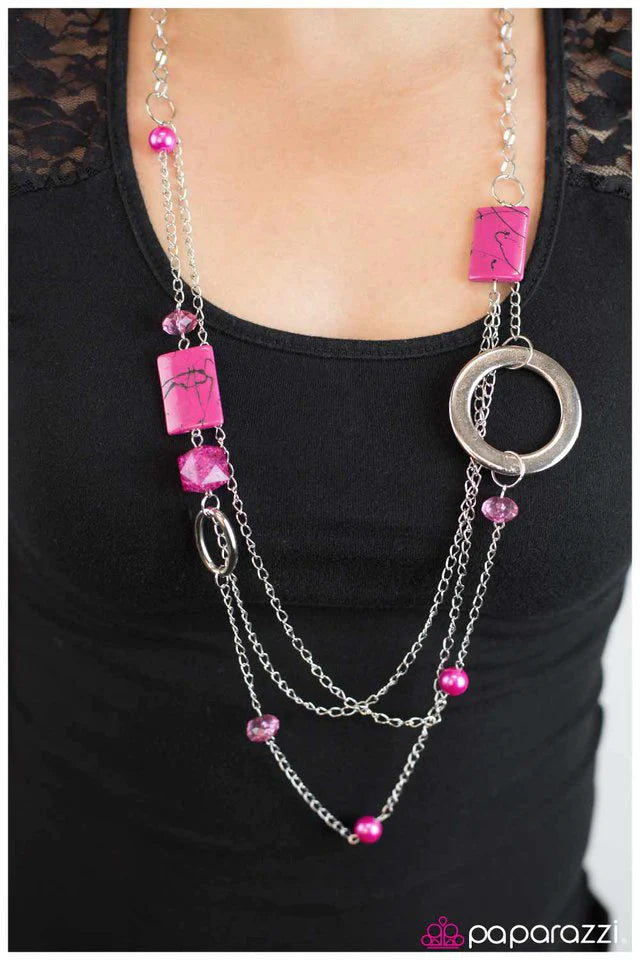 Collar Paparazzi ~ Lluvia de Deco - Rosa