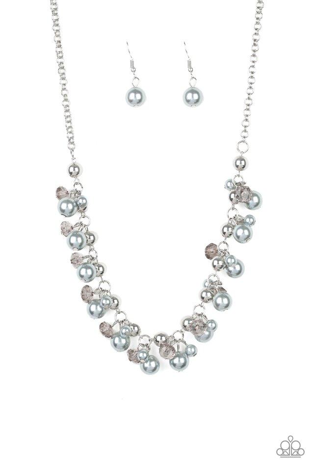 Collar Paparazzi ~ Duchess Royale - Plata