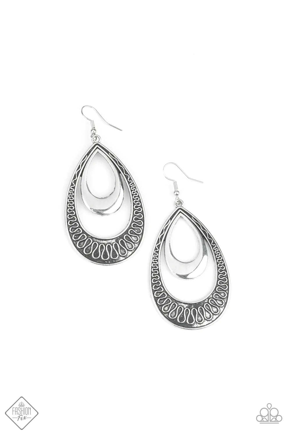 Paparazzi Earring ~ Sahara Sublime - Silver