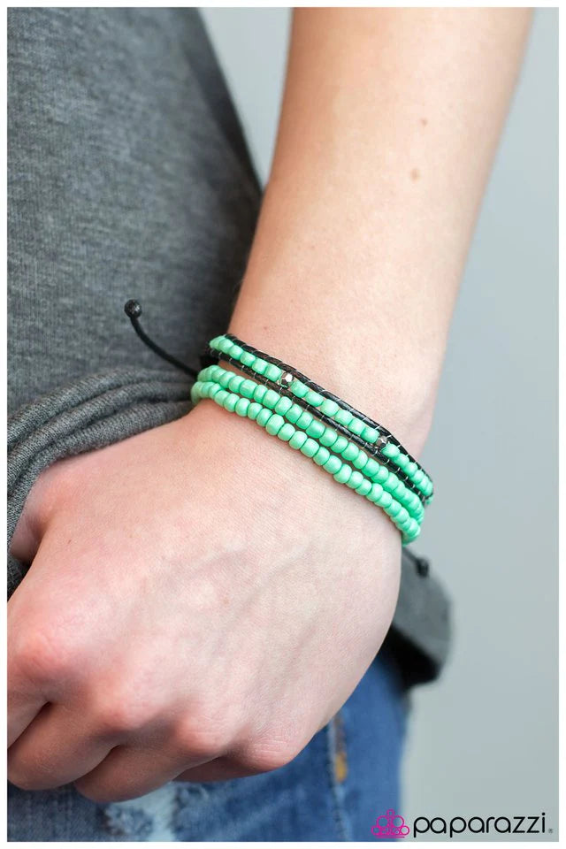 Pulsera Paparazzi ~ Renegade - Verde