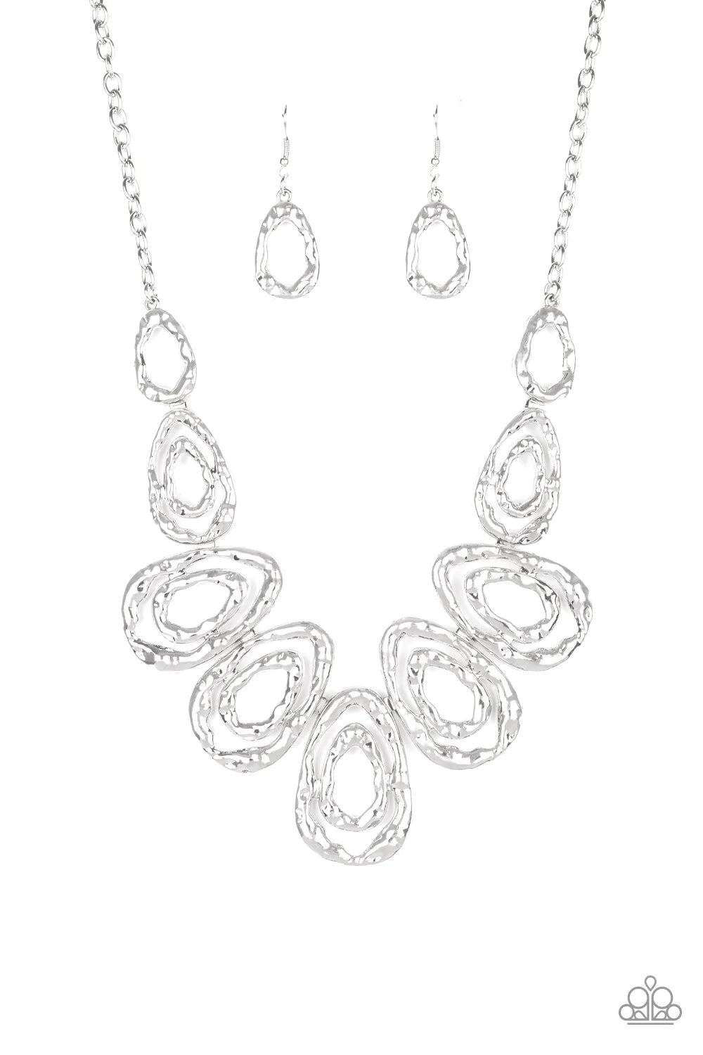 Collar Paparazzi ~ Terra Couture - Plata