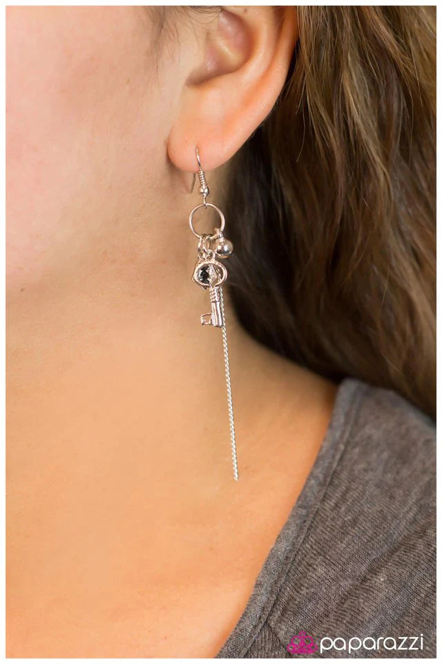 Pendiente Paparazzi ~ Manténgalo discreto - Negro