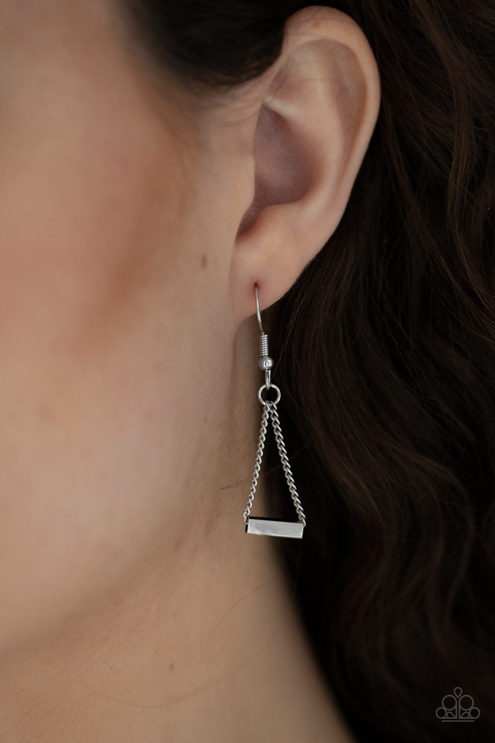 Paparazzi Necklace ~ A Pipe Dream - Silver