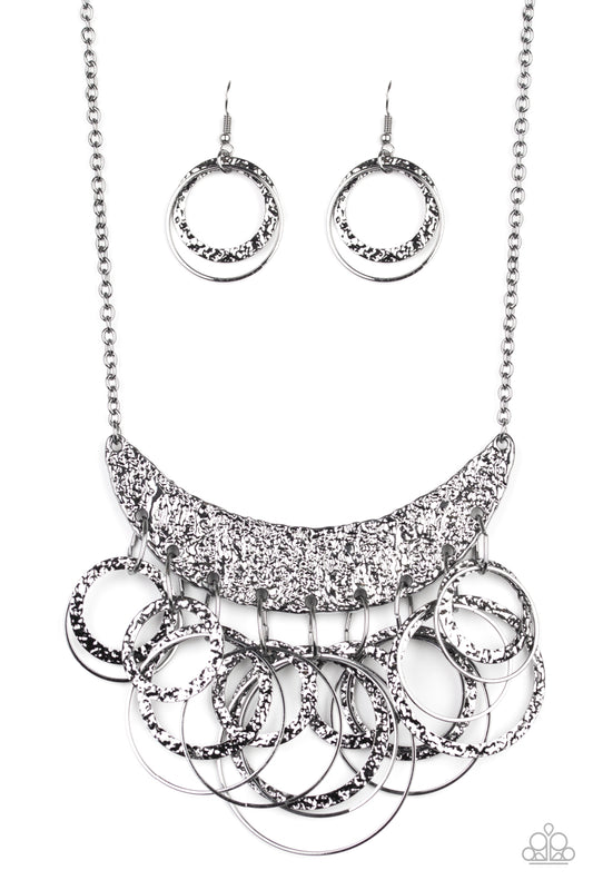 Paparazzi Necklace ~ Metro Eclipse - Black