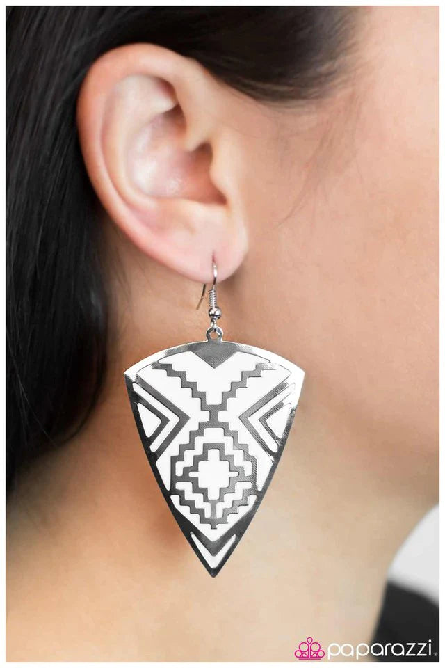 Pendiente Paparazzi ~ Tierra de los Perdidos - Blanco