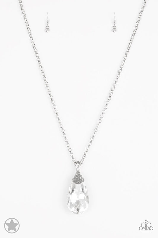 Paparazzi Necklace Blockbuster - Spellbinding Sparkle - White
