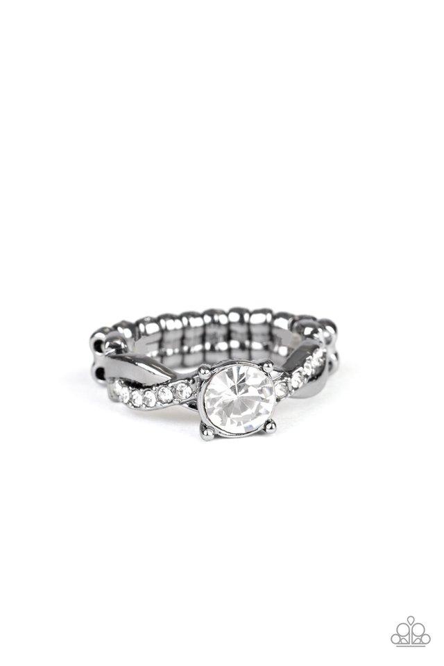 Anillo Paparazzi ~ Elegante y correcto - Negro