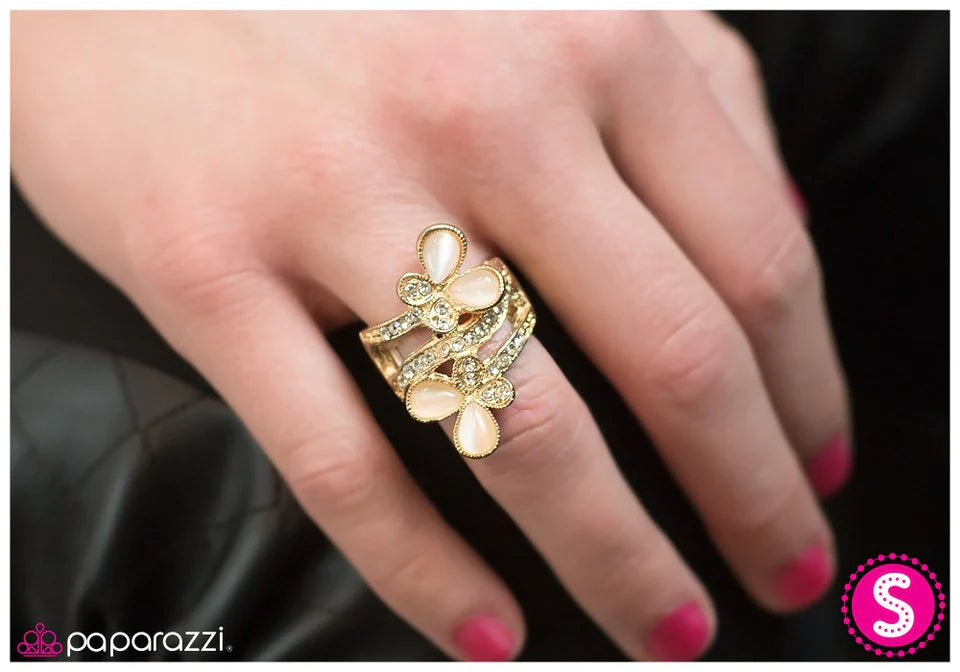 Anillo Paparazzi ~ Born To Fly - Oro