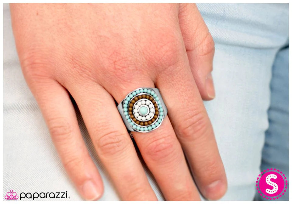 Paparazzi Ring ~ Circle Of Friends - Blue