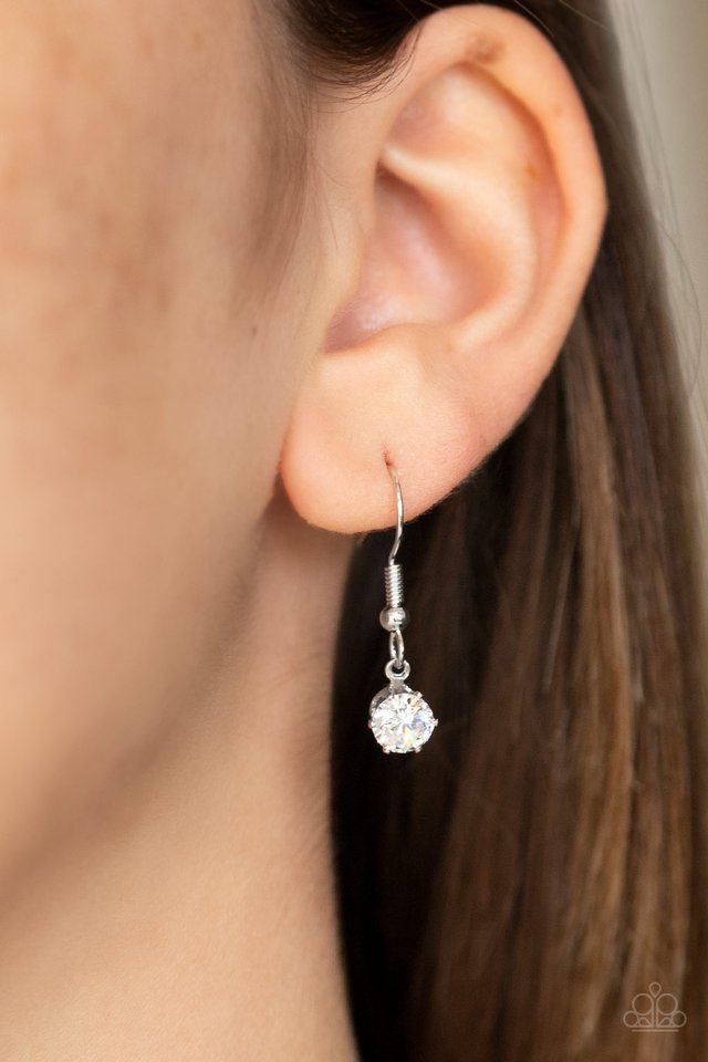 Top Dollar Diva - White - Paparazzi Necklace Image