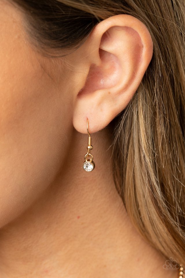 GLOW-Getter Glamour - Gold - Paparazzi Necklace Image