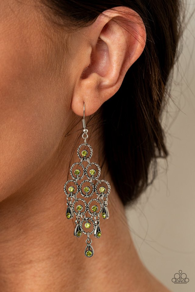 Paparazzi chandelier deals earrings