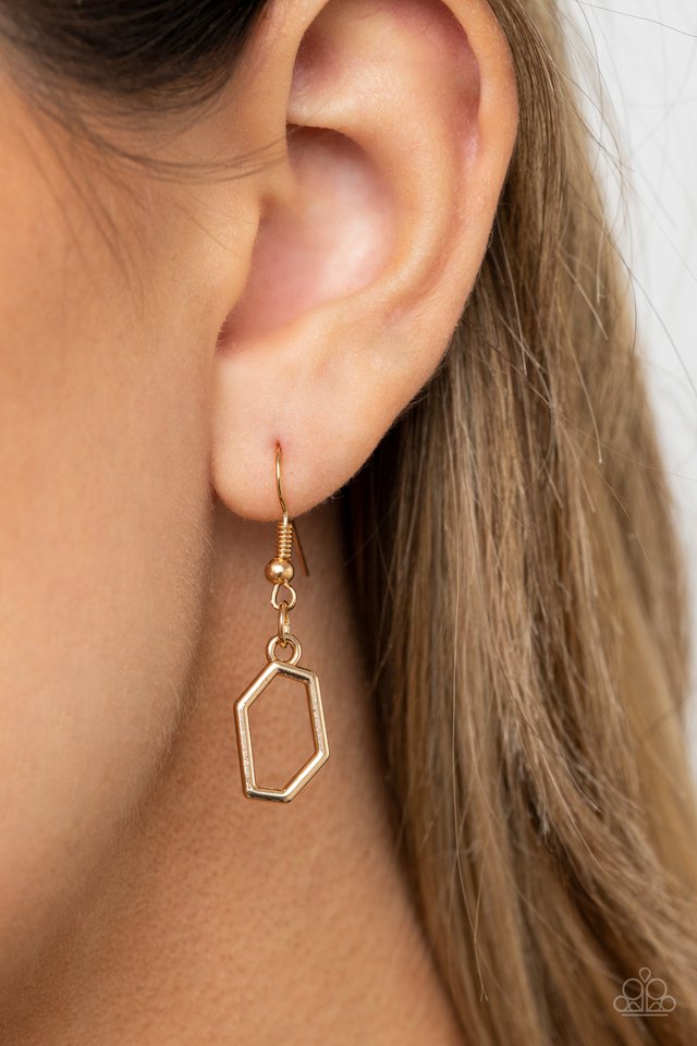 Full Frame Fashion - Gold - Paparazzi Necklace Image