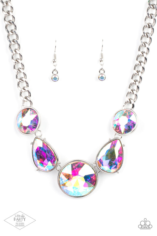 Collar Paparazzi ~ All The Worlds My Stage - Multicolor