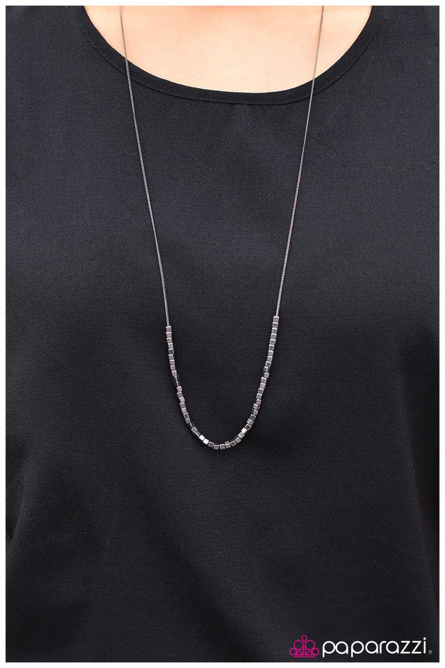 Collar Paparazzi ~ The Bold and The Beautiful - Negro