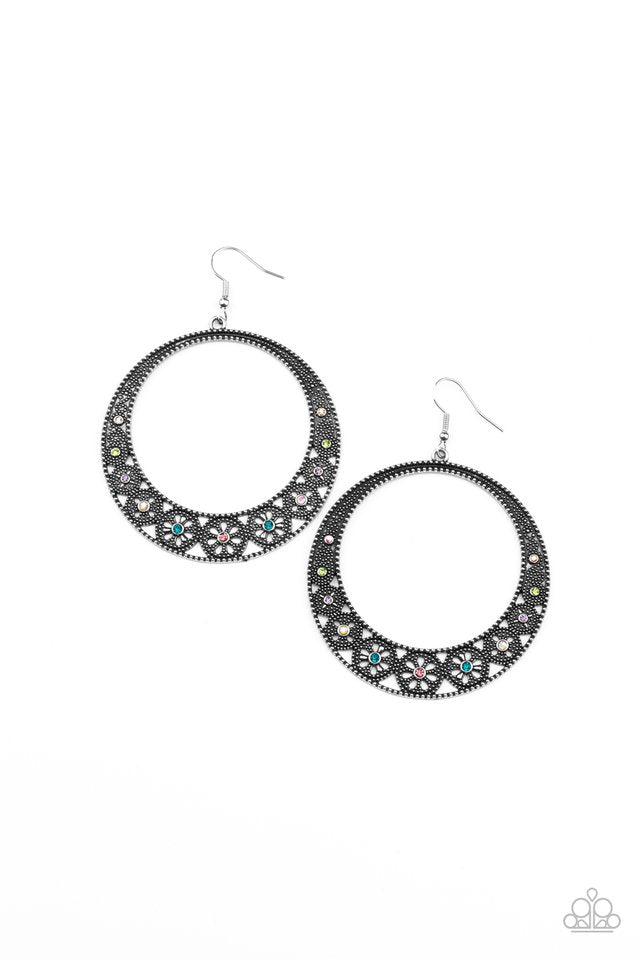 Paparazzi Earring ~ Bodaciously Blooming - Multi – Paparazzi