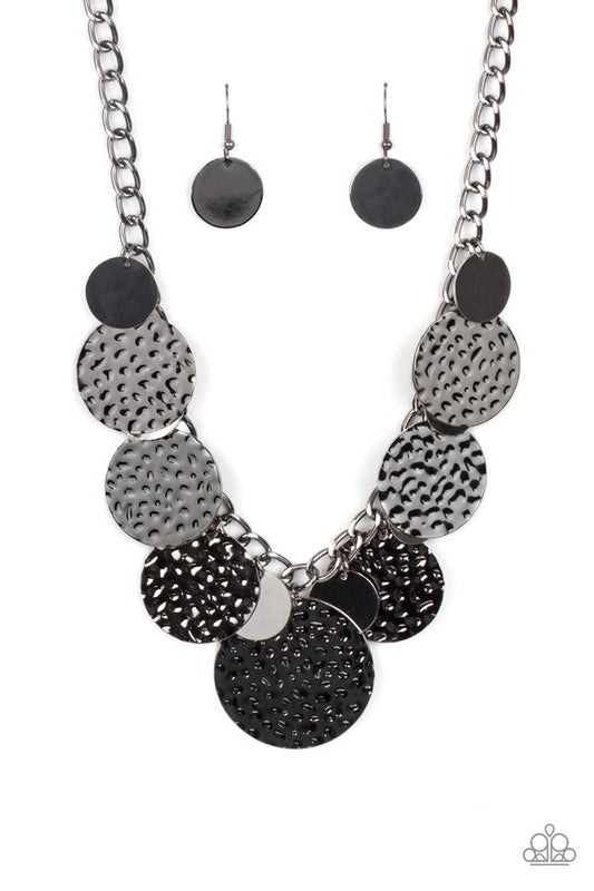 Industrial Grade Glamour - Black - Paparazzi Necklace Image