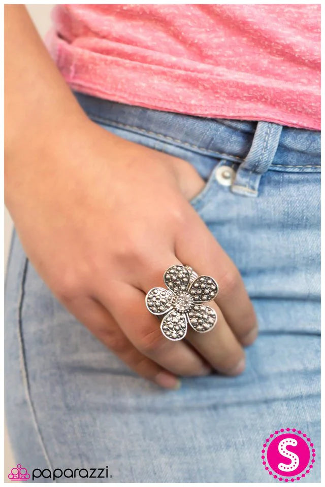 Paparazzi Ring ~ Haute and Heated - White