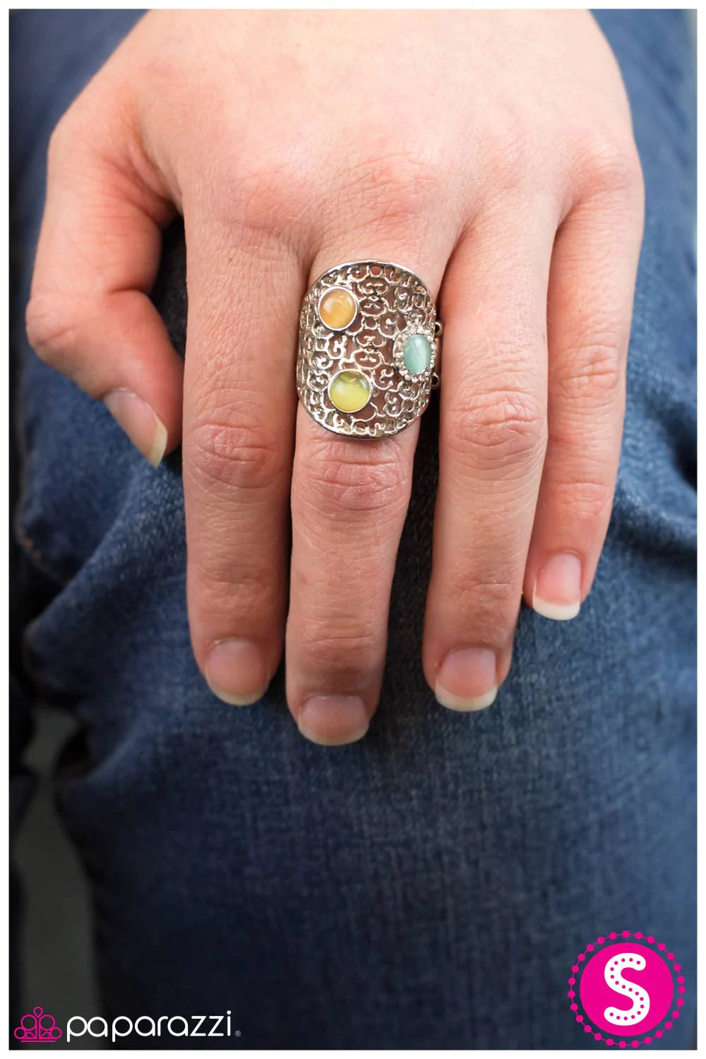 Paparazzi Ring ~ Bon Voyage - Yellow