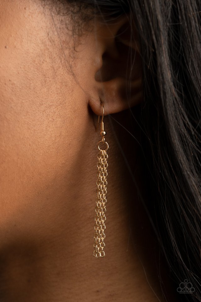 ​3-D Drama - Gold - Paparazzi Necklace Image