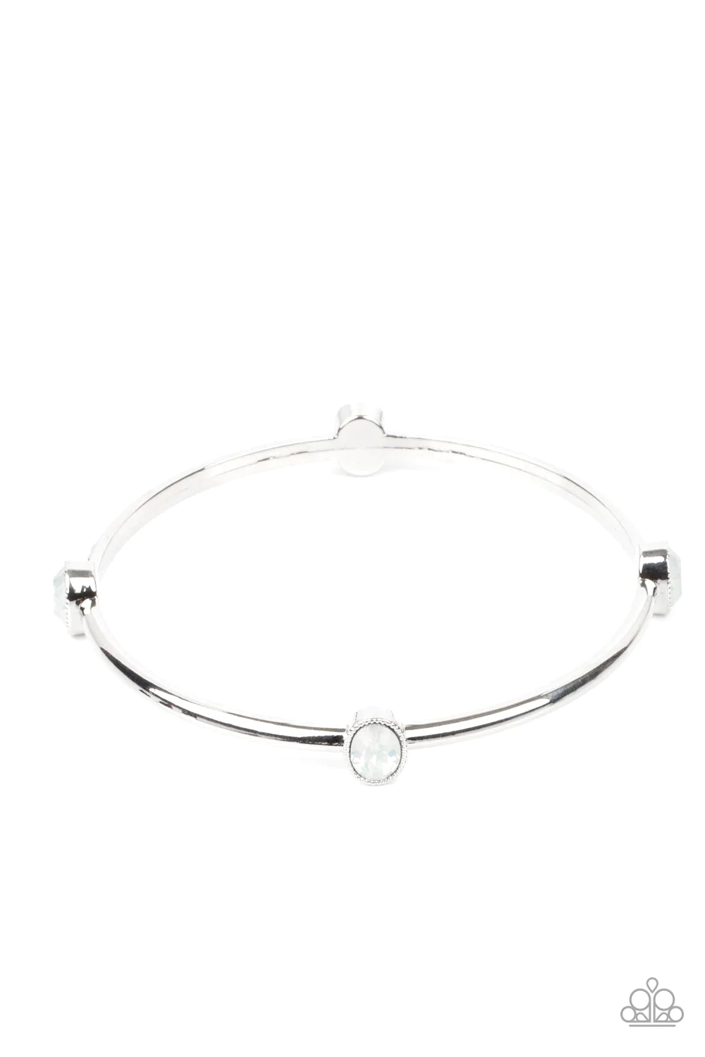Paparazzi Bracelet ~ Gleam-Getter - White