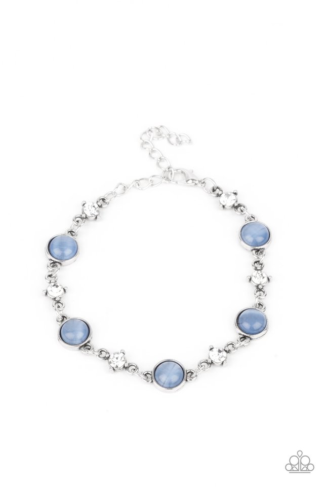 ​Use Your ILLUMINATION - Blue - Paparazzi Bracelet Image