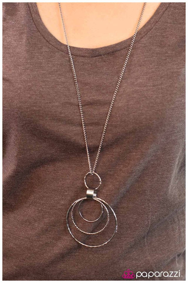 Collar Paparazzi ~ Hoop Dreams - Negro