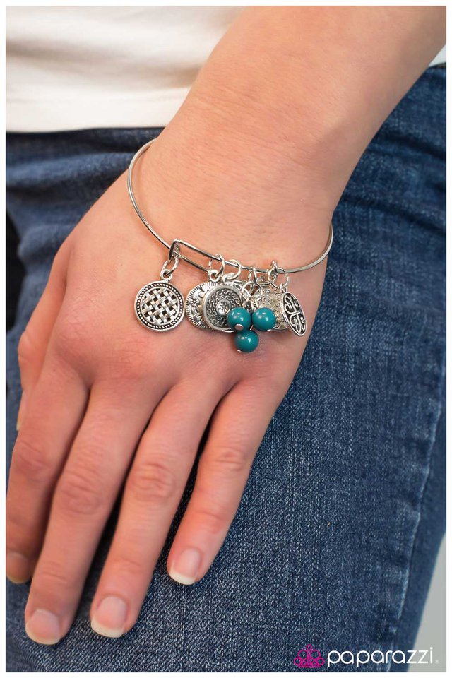Pulsera Paparazzi ~ Maravilla de un solo éxito - Azul