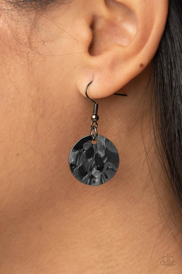 Alluring Luxe - Black - Paparazzi Necklace Image