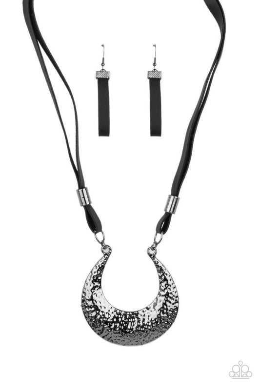 Majorly Moonstruck - Black - Paparazzi Necklace Image