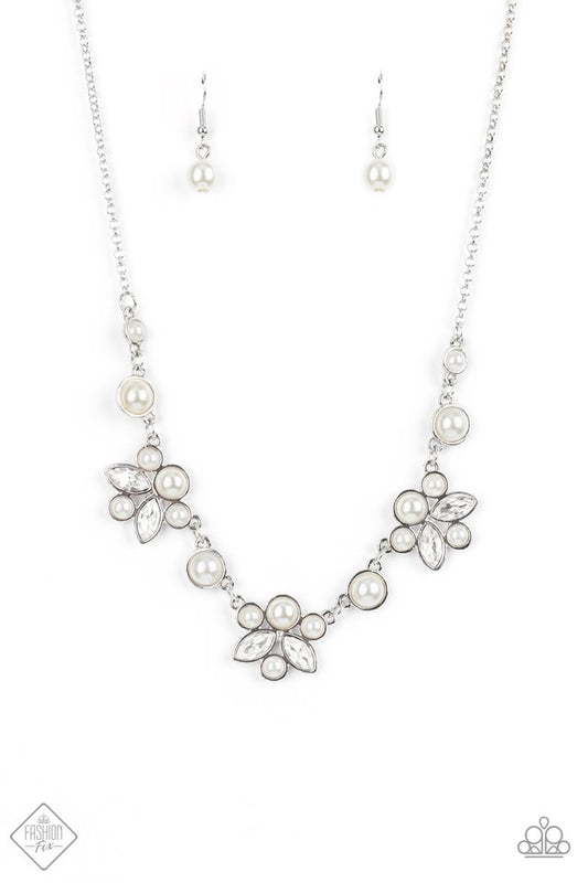 Royally Ever After - Paparazzi Necklace Image