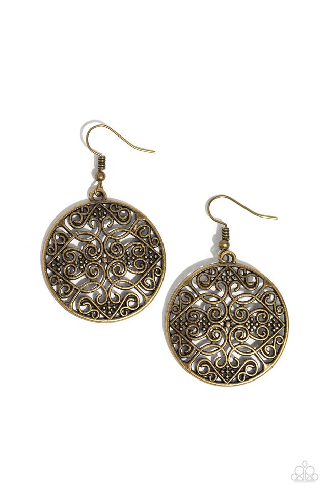 Dubai Décor - Brass - Paparazzi Earring Image
