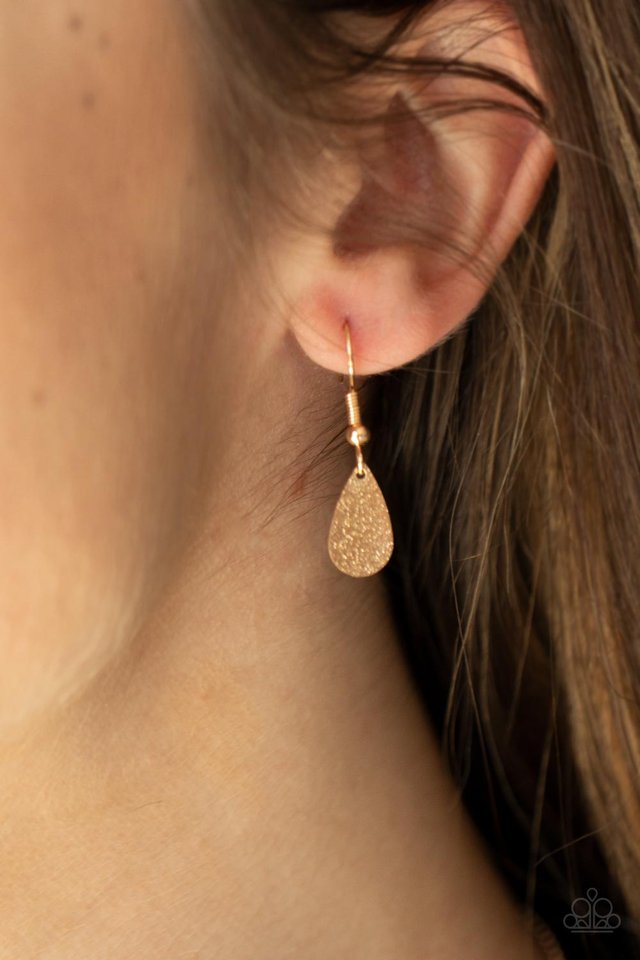 ​Eastern CHIME Zone - Gold - Paparazzi Necklace Image