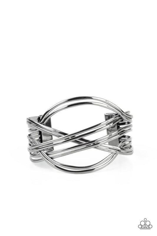 Hautely Hammered - Black - Paparazzi Bracelet Image