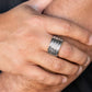 Paparazzi Ring ~ Legendary Lineup - Silver