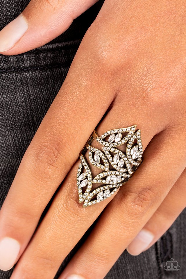 Fiery Foliage - Brass - Paparazzi Ring Image