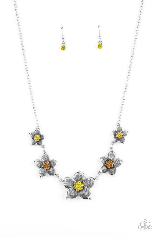 Wallflower Wonderland - Yellow - Paparazzi Necklace Image