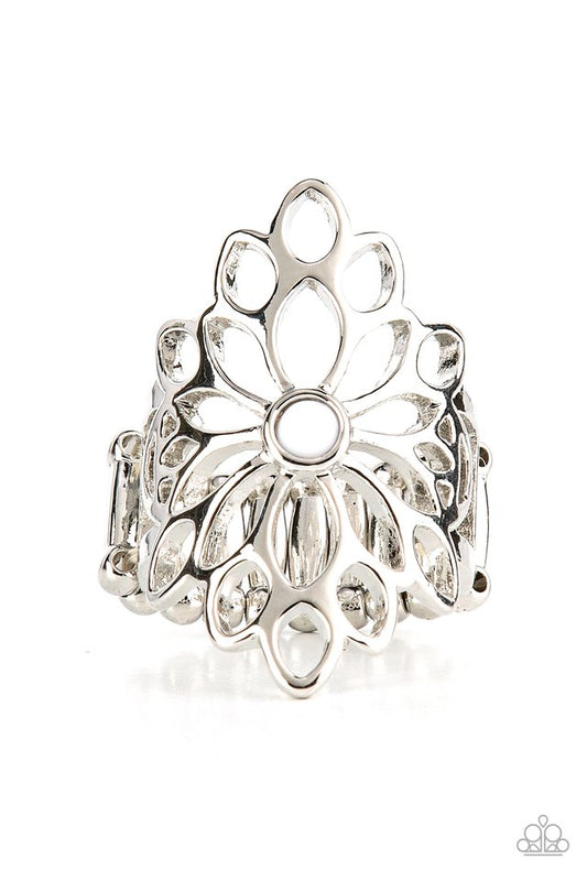 Perennial Daydream - White - Paparazzi Ring Image