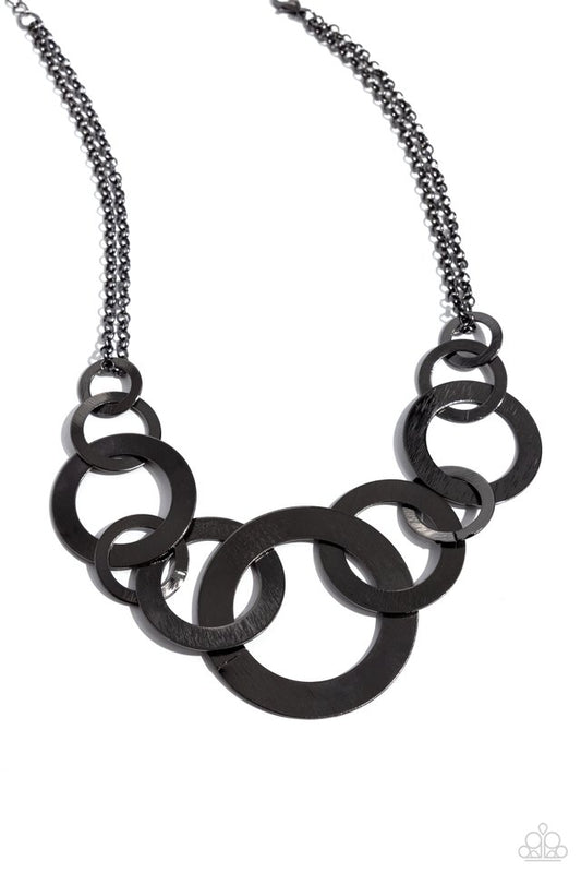 Uptown Links - Black - Paparazzi Necklace Image