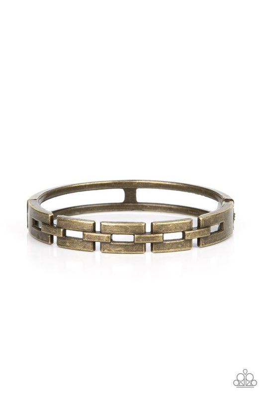 Closed Circuit Strategy - Brass - Paparazzi Bracelet Image