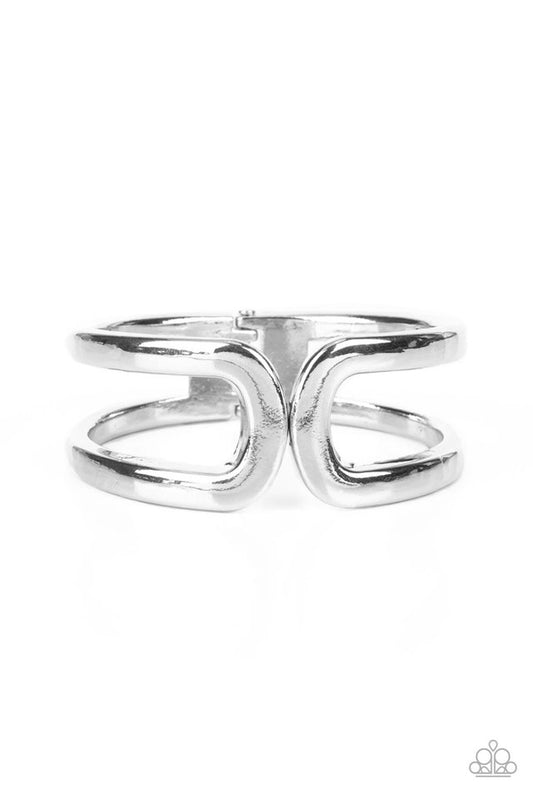 Industrial Empress - Silver - Paparazzi Bracelet Image