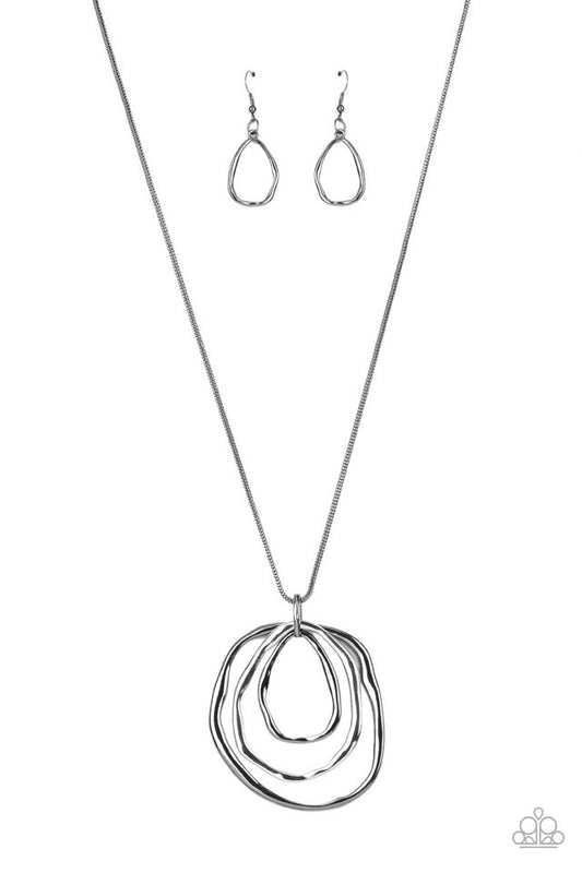 Revamped Relic - Black - Paparazzi Necklace Image